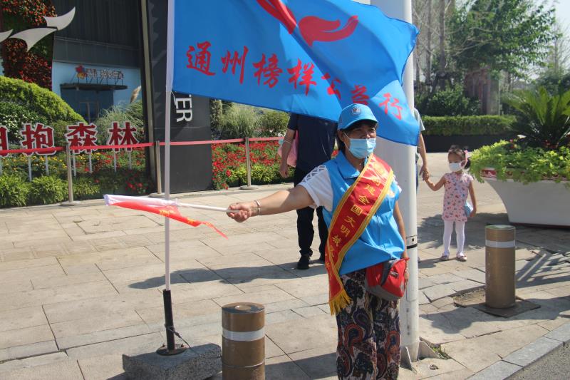 <strong>抽插孕妇基地</strong>